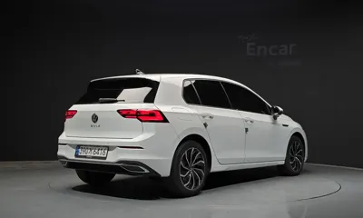 Volkswagen Golf 2022, 47434 км, за 14657.99 USD