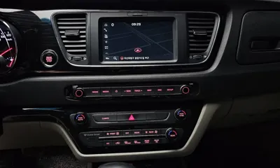 Kia Canival 2019, 142057 км, за 8867.57 USD - фото 14
