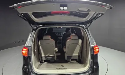Kia Canival 2019, 142057 км, за 8867.57 USD - фото 20
