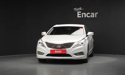 Hyundai Grandeur 2014, 215660 км, за 3218.6 USD
