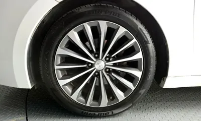 Hyundai Grandeur 2014, 215660 км, за 3218.6 USD
