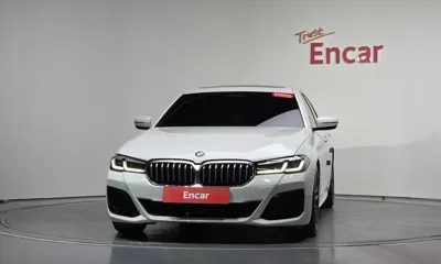 BMW 5-Series 2023, 20849 км, за 28817.12 USD