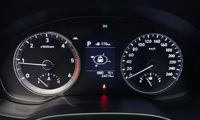 Hyundai Grandeur 2018, 66014 км, за 10749.19 USD - фото 8