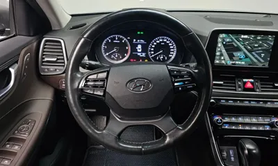 Hyundai Grandeur 2018, 66014 км, за 10749.19 USD - фото 12