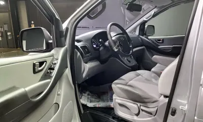 Hyundai Starex 2019, 55430 км, за 13465.58 USD - фото 11