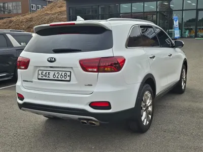 Kia Sorento 2018, 121057 км, за 11514.45 USD