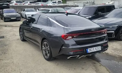 Kia K5 2021, 105421 км, за 12546.31 USD