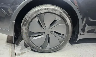 Tesla Model Y 2025, 8887 км, за 52514.11 USD