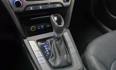 Hyundai Avante 2017, 124684 км, за 5135.54 USD - фото 9