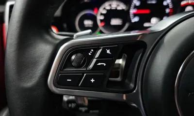 Porsche Cayenne 2020, 54410 км, за 53240.57 USD - фото 33