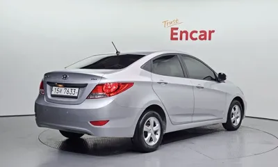 Hyundai Accent 2011, 117433 км, за 2730.29 USD - фото 2