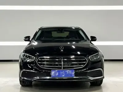 Mercedes-Benz E-Class 2022, 40000 км, за 33539.43 USD