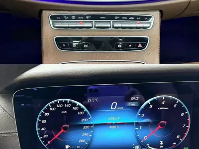 Mercedes-Benz E-Class 2022, 40000 км, за 33539.43 USD - фото 9