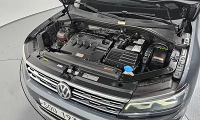 Volkswagen Tiguan 2018, 81565 км, за 15032.17 USD - фото 6