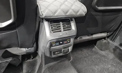 Volkswagen Tiguan 2018, 81565 км, за 15032.17 USD - фото 18