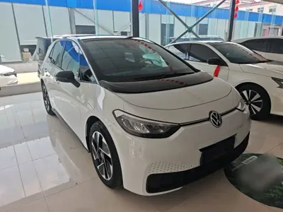Volkswagen ID.3 2025, 16100 км, за 14261.82 USD