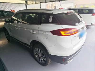 Geely Emgrand X7 Sport 2018, 163100 км, за 6438 USD - фото 3