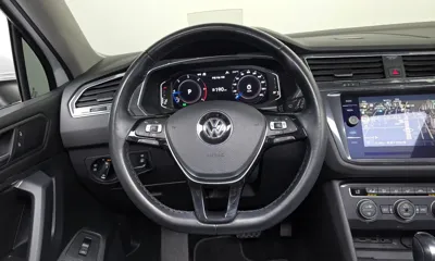Volkswagen Tiguan 2020, 81899 км, за 17109.04 USD - фото 13