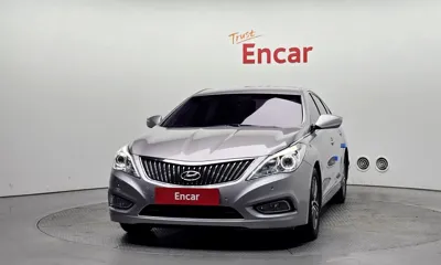 Hyundai Grandeur 2013, 86221 км, за 3957.71 USD
