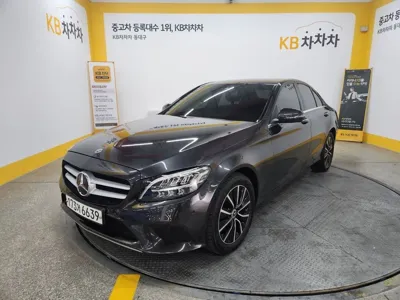 Mercedes-Benz C-Class · 2020 год