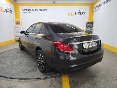 Mercedes-Benz C-Class 2020, 151218 км, за 11171.35 USD