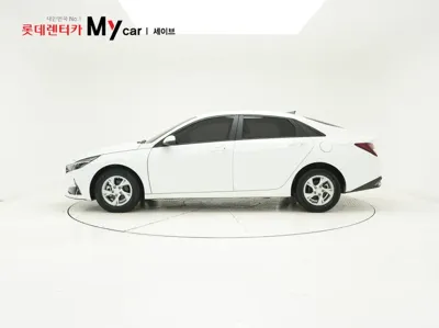 Hyundai Avante 2021, 32106 км, за 9420.2 USD