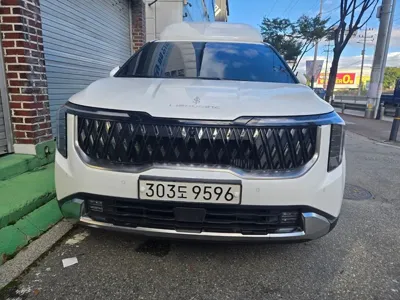 Kia Canival 2024, 18000 км, за 39385.59 USD