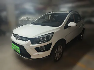 BAIC Senova X25 · 2015 год