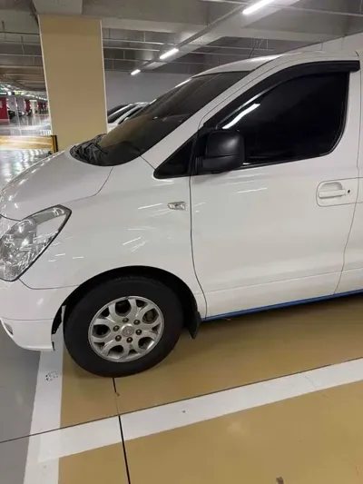 Hyundai Starex 2015, 210000 км, за 3843.65 USD