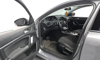 Peugeot 308 2018, 66548 км, за 6840.39 USD - фото 10