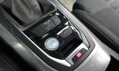 Peugeot 308 2018, 66548 км, за 6840.39 USD - фото 16