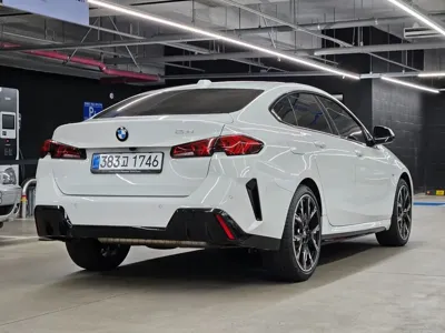 BMW 2-Series 2025, 4076 км, за 24615.99 USD