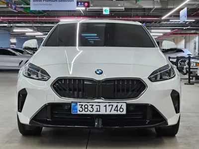 BMW 2-Series 2025, 4076 км, за 24615.99 USD