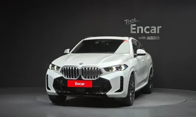 BMW X6 2025, 5188 км, за 78956.05 USD