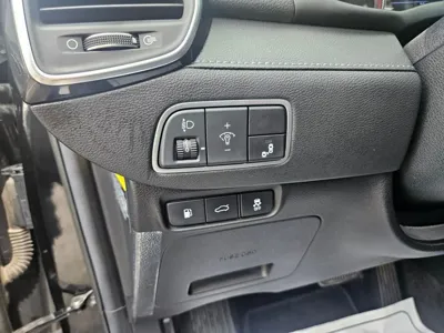 Hyundai Grandeur 2017, 64713 км, за 9641.7 USD - фото 16