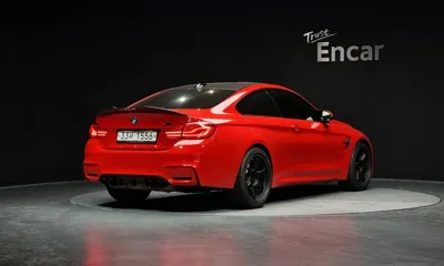 BMW M4 2019, 98327 км, за 32720.81 USD