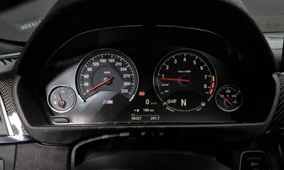 BMW M4 2019, 98327 км, за 32493.11 USD - фото 8