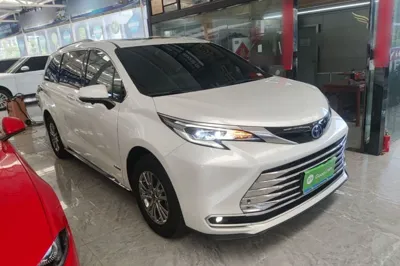 Toyota Sienna 2021, 27400 км, за 35249 USD