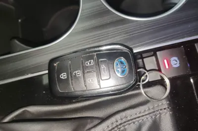 Toyota Sienna 2021, 27400 км, за 35249 USD - фото 23