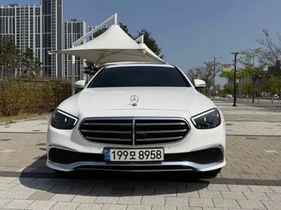 Mercedes-Benz E-Class 2021, 64000 км, за 23893.92 USD