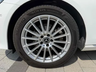 Mercedes-Benz E-Class 2021, 64000 км, за 23893.92 USD