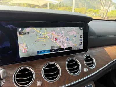Mercedes-Benz E-Class 2021, 64000 км, за 23893.92 USD - фото 14