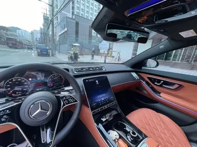 Mercedes-Benz S-Class 2025, 10000 км, за 82961.68 USD - фото 8