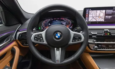 BMW 5-Series 2022, 76400 км, за 20772.28 USD - фото 13
