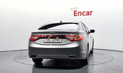Hyundai Grandeur 2014, 139186 км, за 3315.96 USD