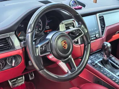 Porsche Macan 2018, 88000 км, за 30050.28 USD