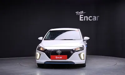 Hyundai Ioniq 2016, 135093 км, за 5334.38 USD