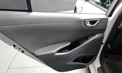 Hyundai Ioniq 2016, 135093 км, за 5334.38 USD - фото 25