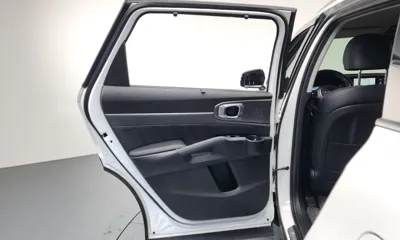 Kia Sorento 2023, 61744 км, за 21596.43 USD - фото 25