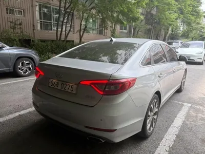 Hyundai Sonata 2016, 141773 км, за 5684.83 USD